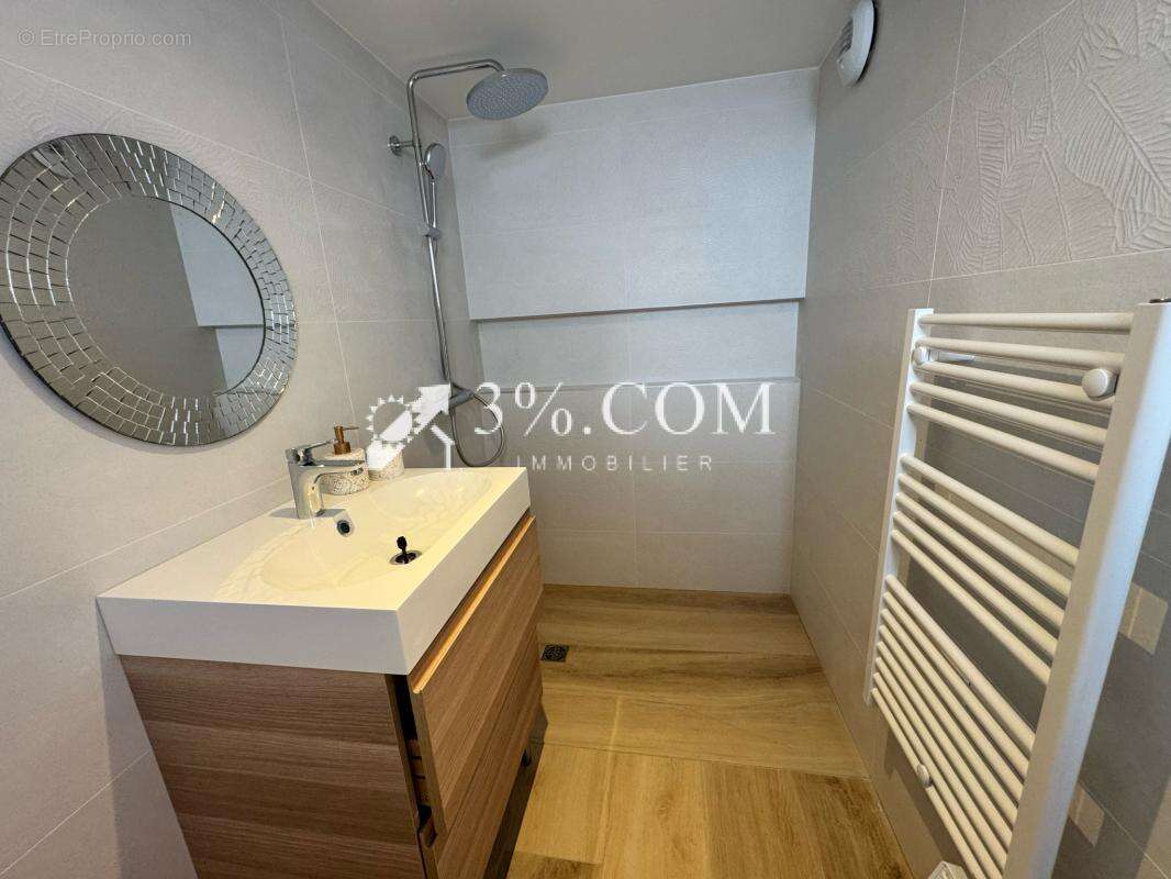 3%COM Jolie maison rénovée avec jardin - photo 14