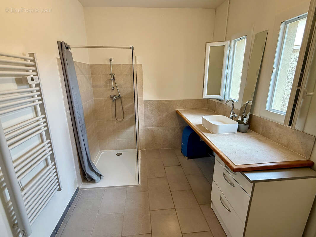 Maison à VILLETELLE