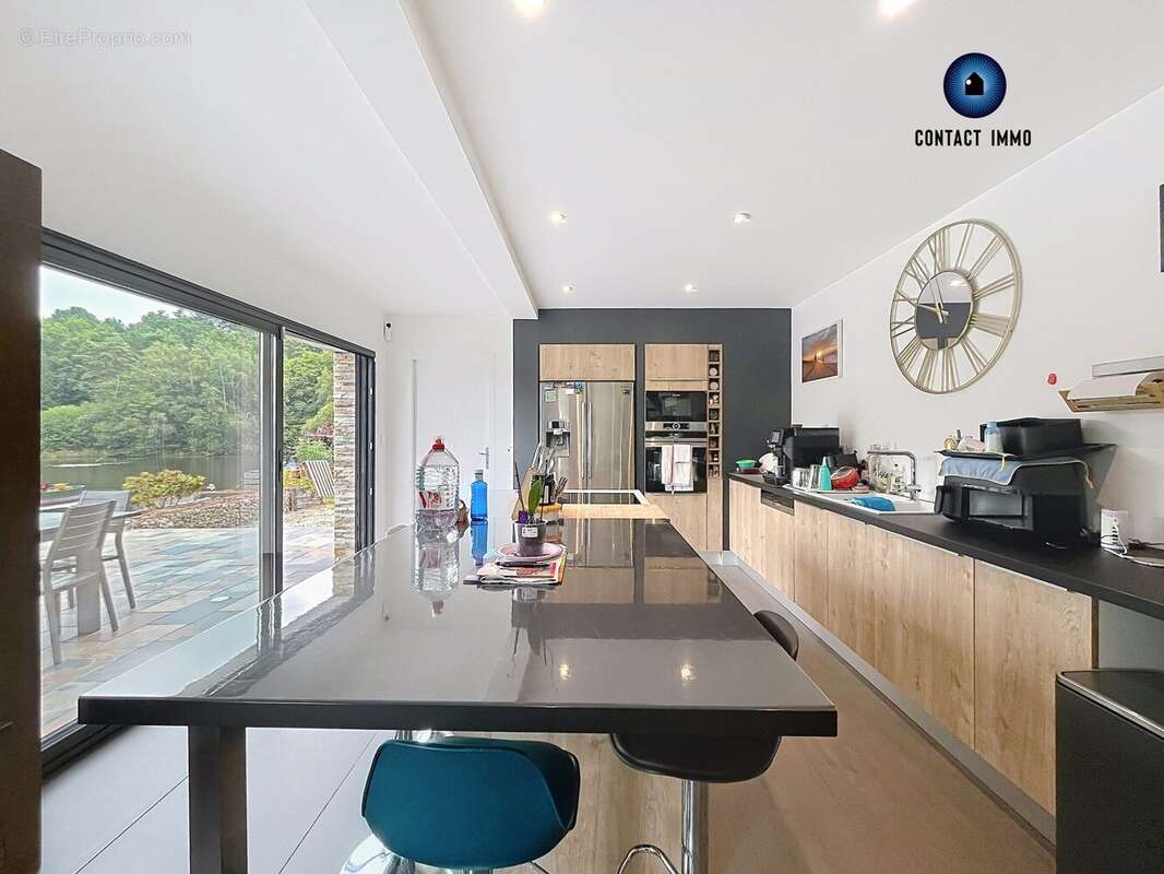 Maison 170 m² à Brive-La-Gaillarde  - photo 3