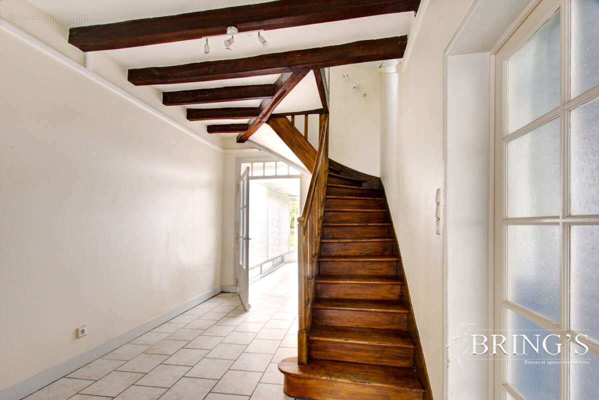 Entrée - Maison à RESTIGNE