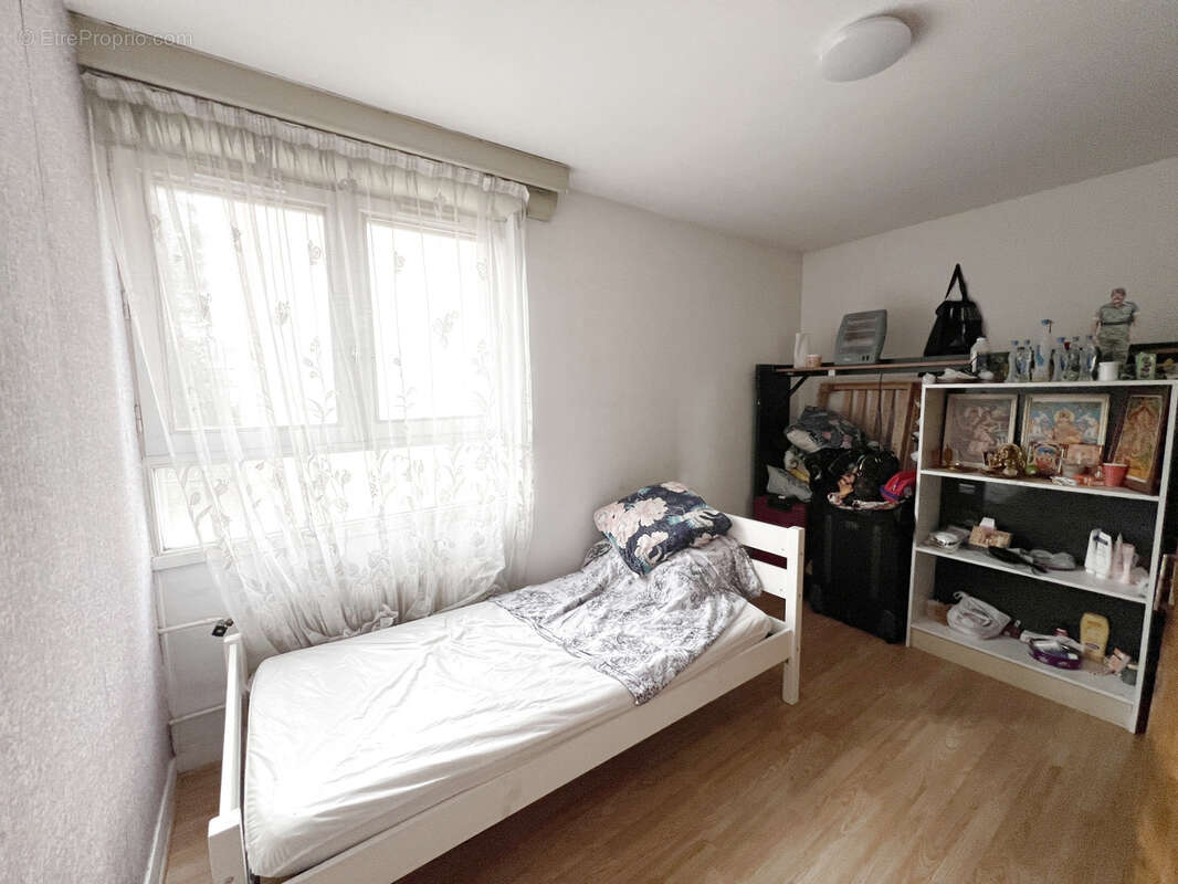 Appartement à SURVILLIERS