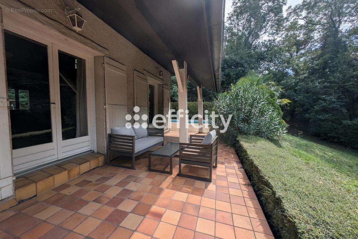 Maison à FONTANIL-CORNILLON