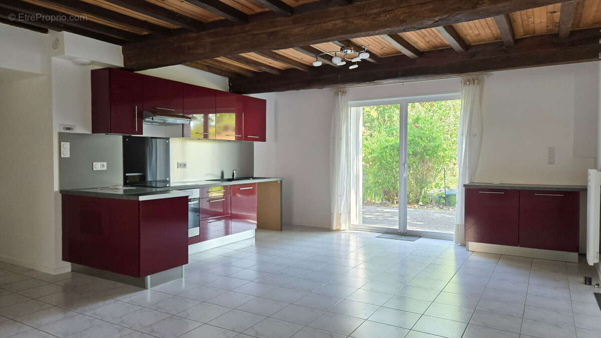 Maison T5 proche Ste Cécile d'Avès sur parcelle de 750m² - photo 3