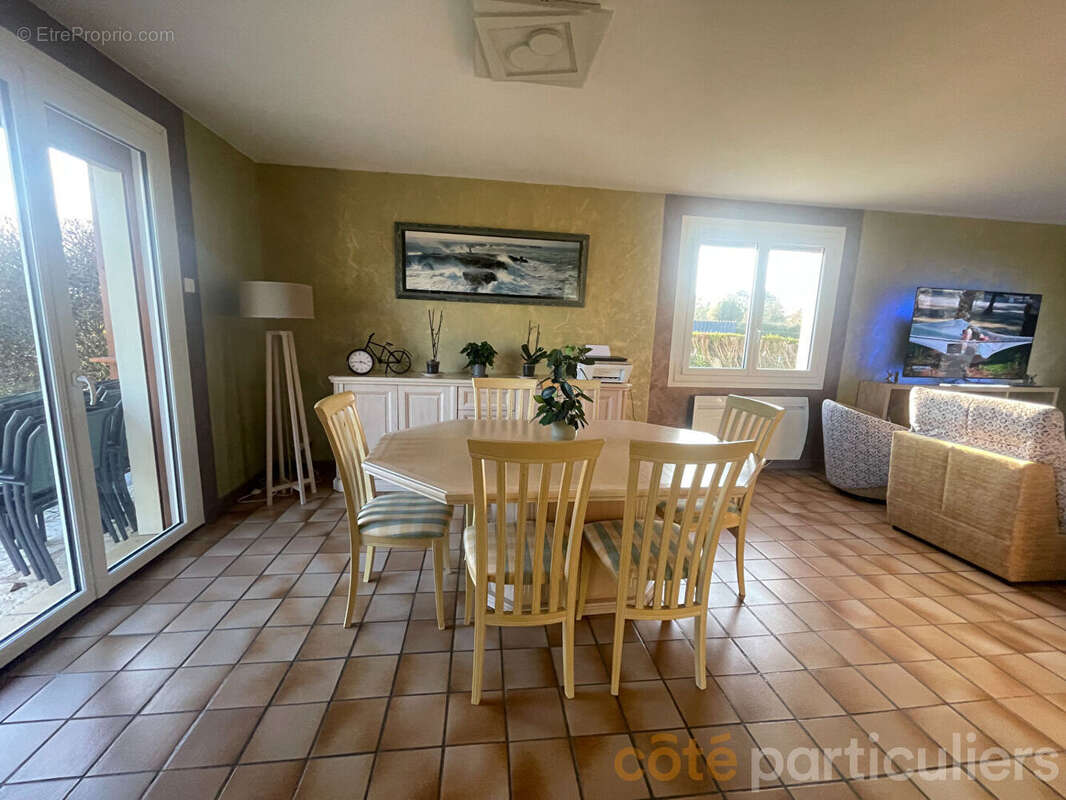 Maison à CHATEAUNEUF-SUR-CHER