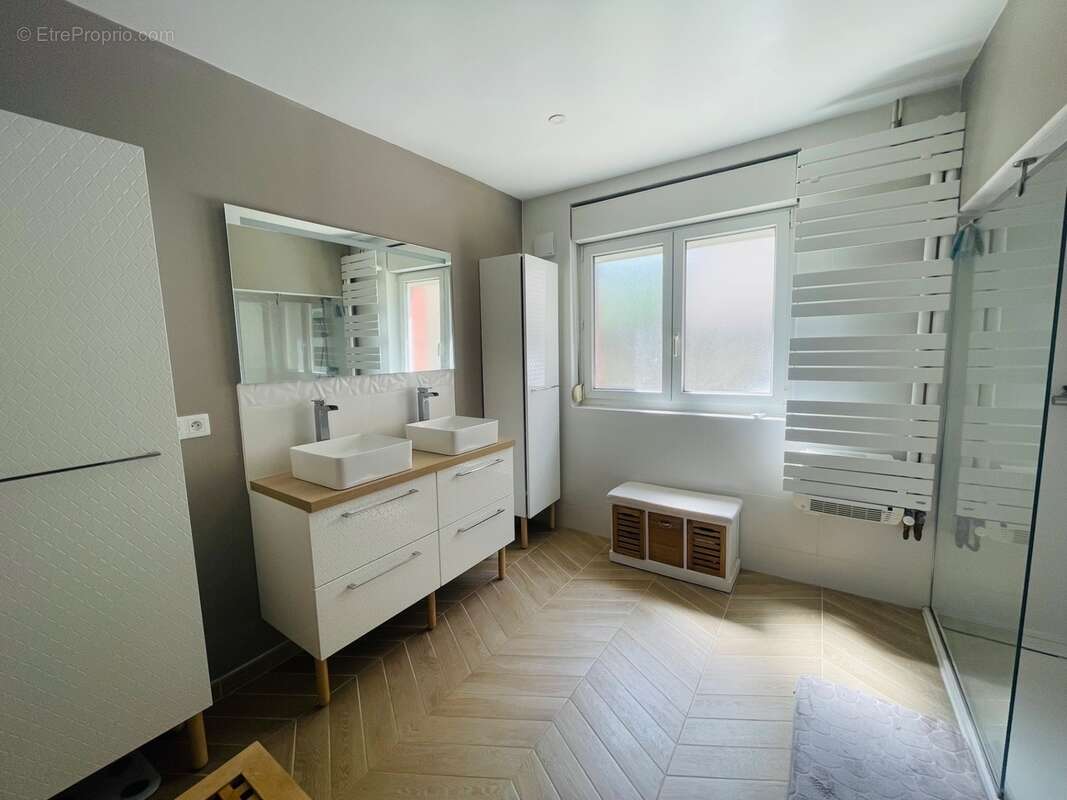 Maison à ROMANS-SUR-ISERE