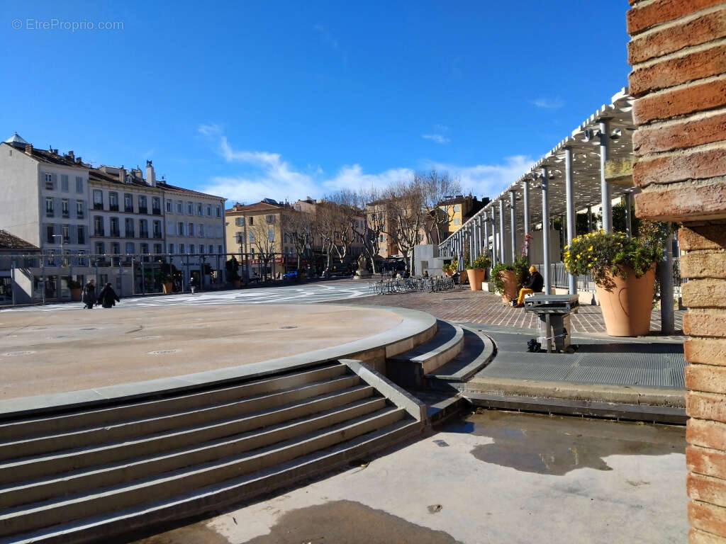 Appartement à HYERES