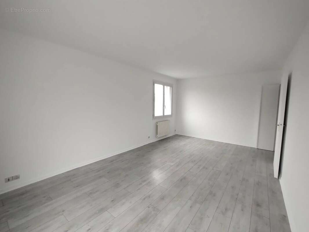 Appartement à LE RAINCY