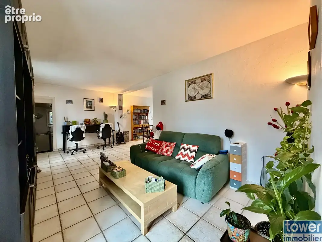 Maison de plain-pied 3 chambres   Drancy, quartier Village Parisien - photo 5
