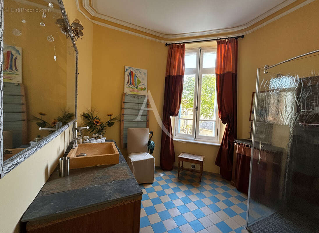 Maison à LUC-SUR-ORBIEU