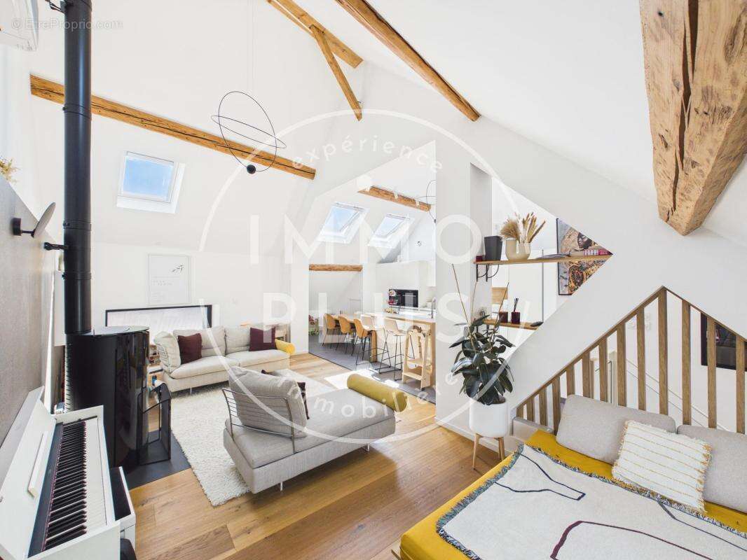 Vente - Maison - 7 pièces + cuisine - 210 m² - 850 000 € - - photo 5