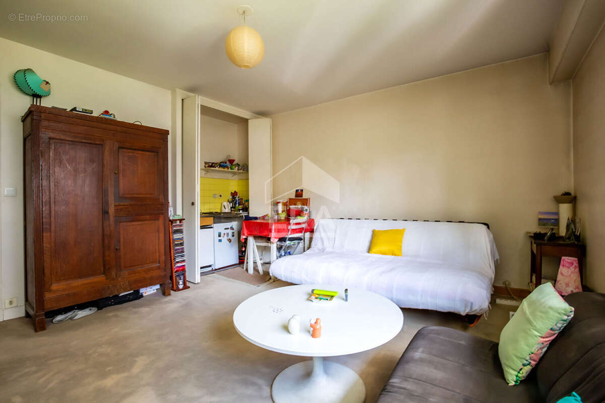 Appartement à PARIS-20E