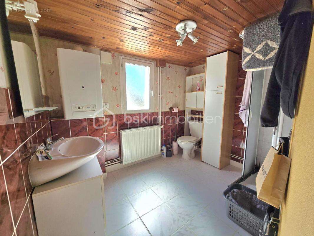 Appartement à PUY-GUILLAUME