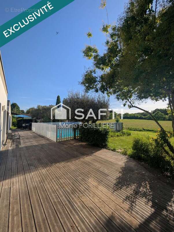 Photo 4 - Maison à CAMIAC-ET-SAINT-DENIS