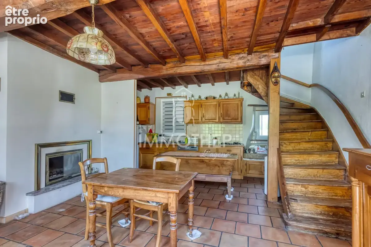 Maison 215 m² à Chimilin  - photo 9