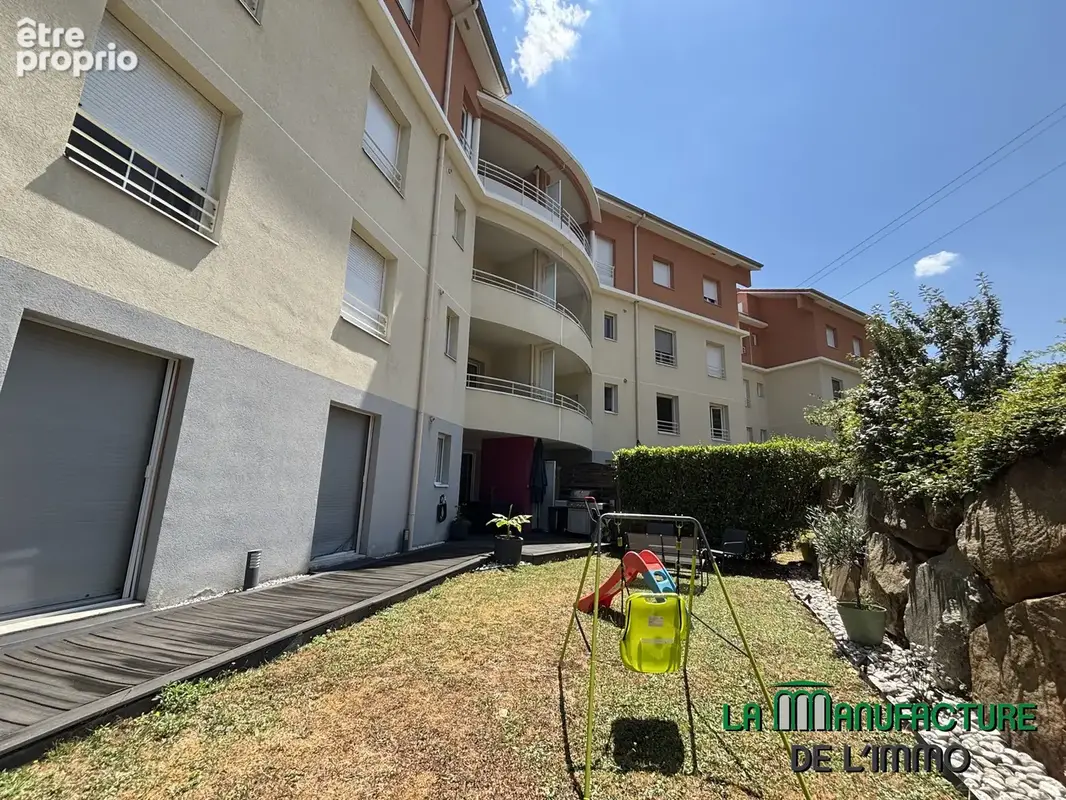 Appartement saint jean bonnefonds - t3 en rez de jardin de 72,11m2 avec terrasse et jardin - photo 5