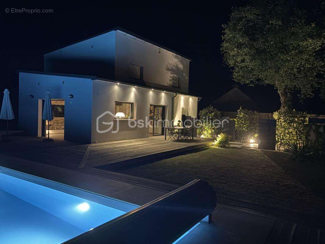 Maison à BAINS-SUR-OUST