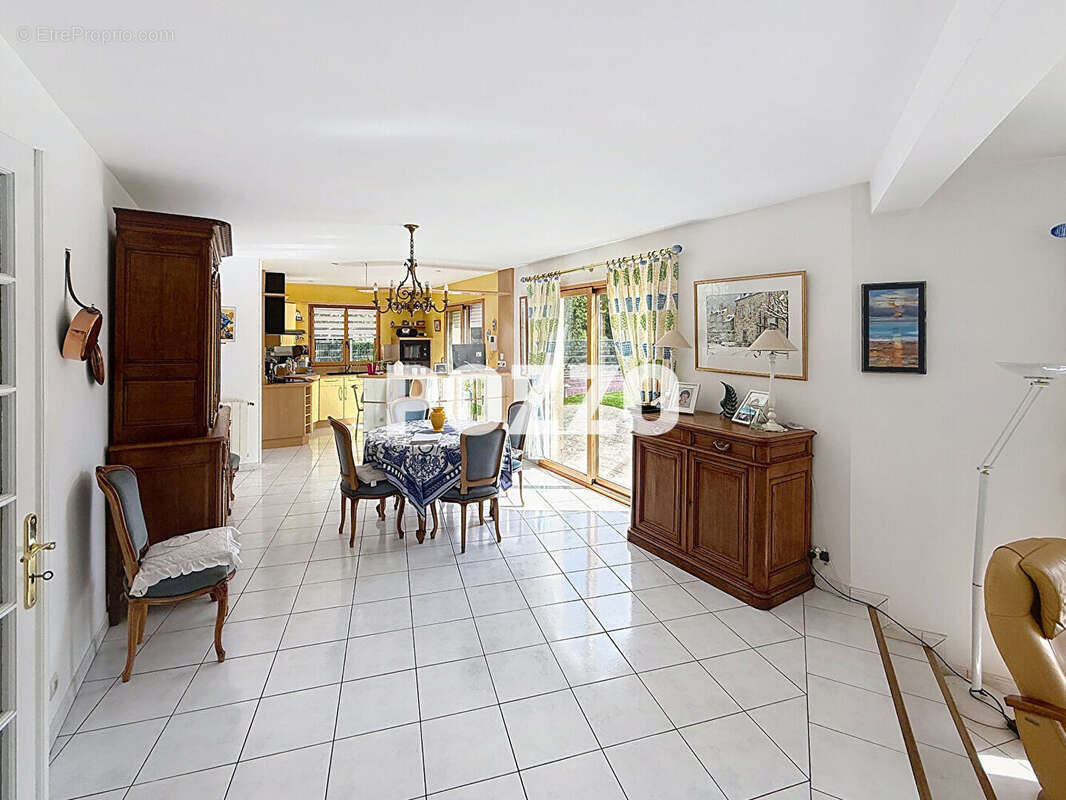 Maison à SAINT-PLANCHERS