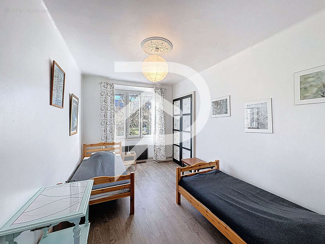 Maison à ALBA-LA-ROMAINE