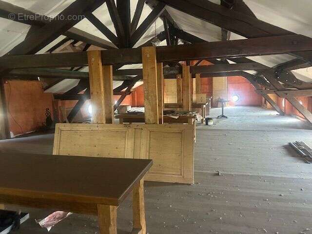 Commerce à SAINT-VALLIER