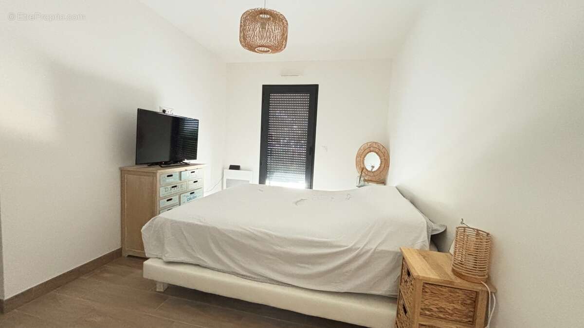 Maison à vendre 4 pièces LA CIOTAT (13) - photo 5
