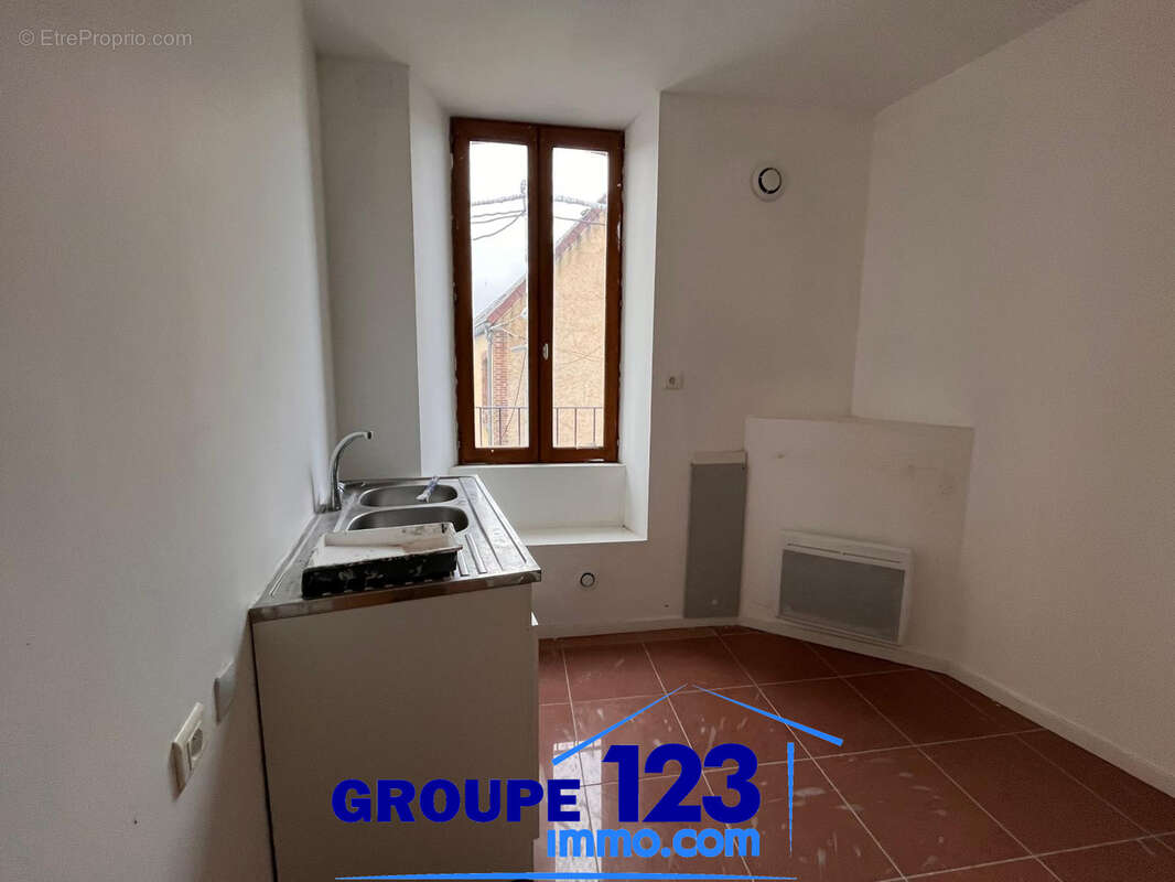 Appartement à BRIENON-SUR-ARMANCON