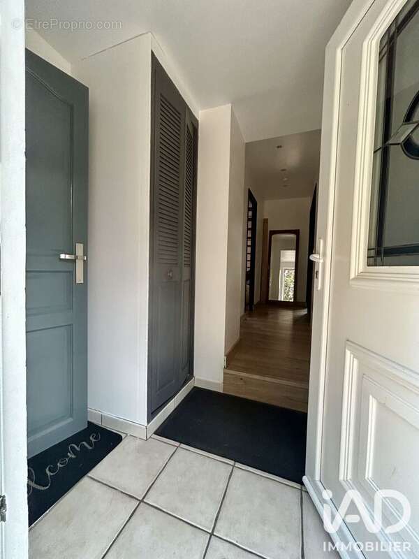 Maison 97 m² à Saint-Aigny  - photo 6