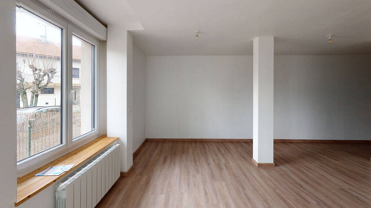 Appartement à BOURGOIN-JALLIEU