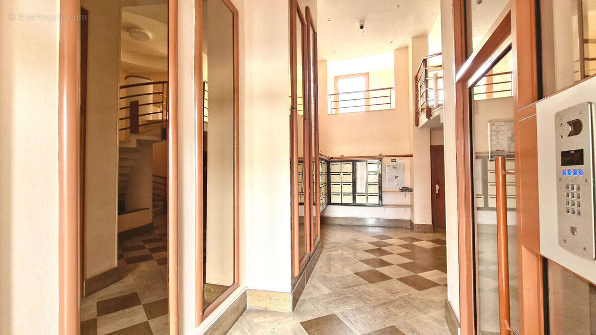 Appartement à FREJUS