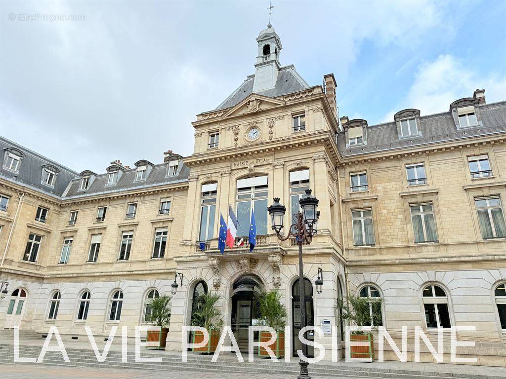 Appartement à PARIS-15E