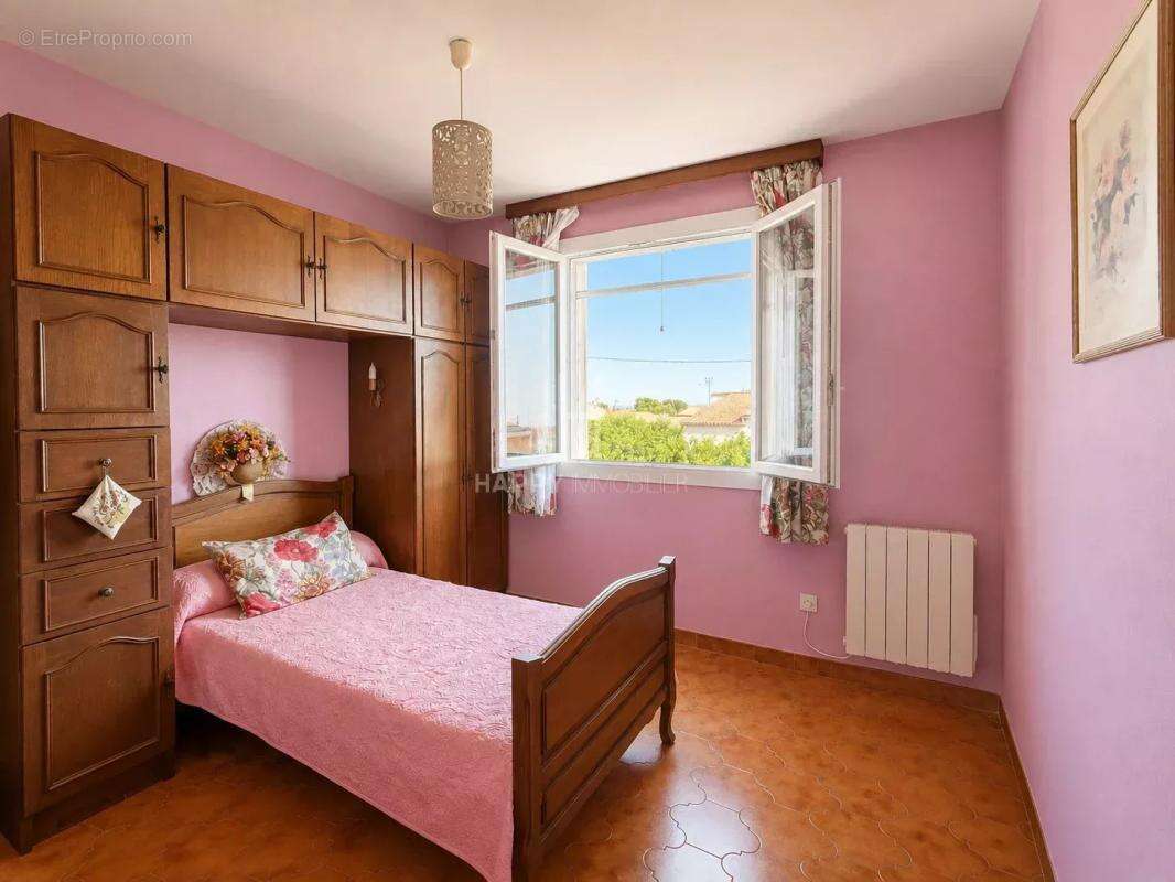 Aureille - Maison familiale avec piscine - photo 13