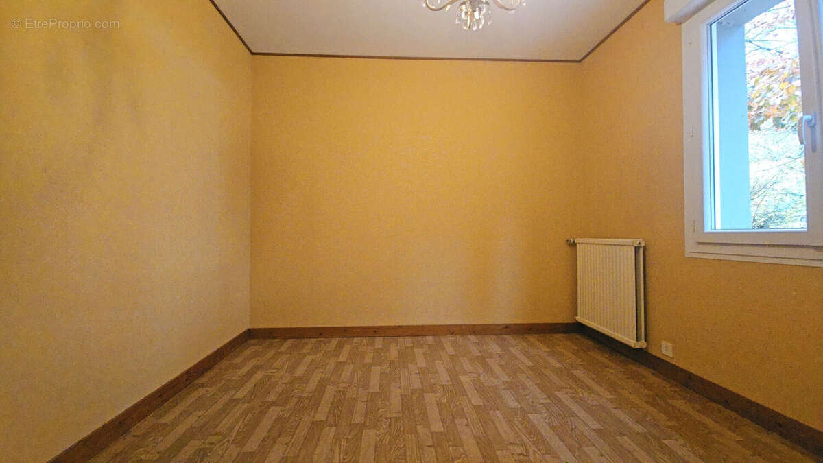 Maison à DONGES