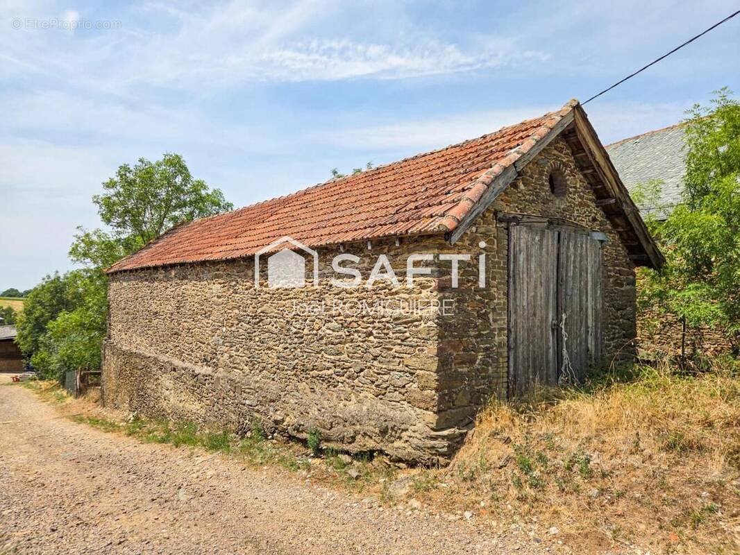 Photo 1 - Maison à ALMONT-LES-JUNIES