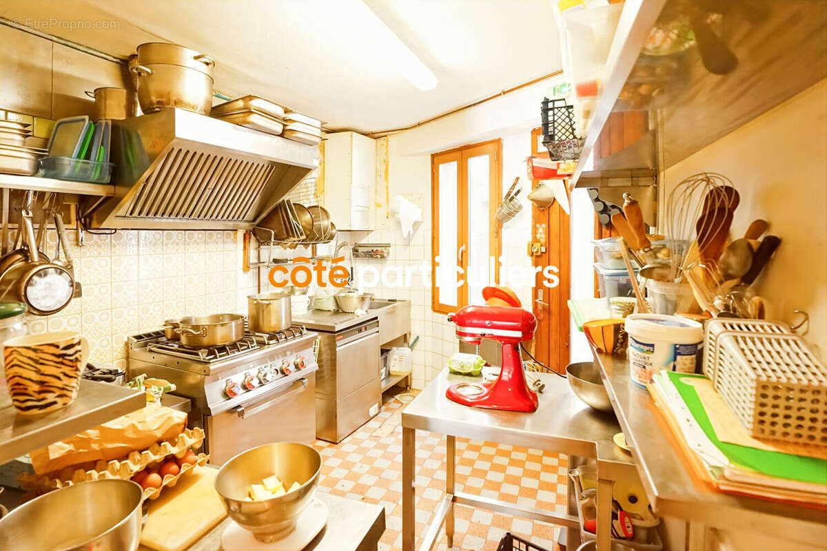 Local commercial Rabastens -120 m2 - 5 pièces - photo 8