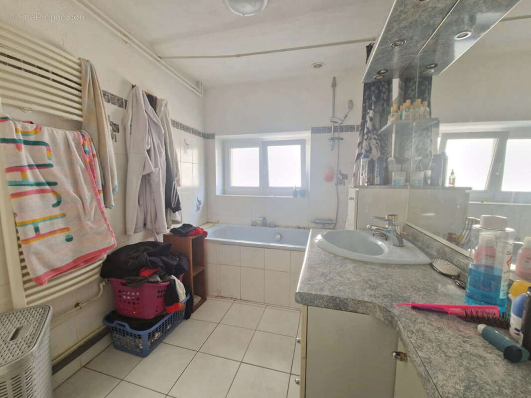 Maison à HAN-SUR-MEUSE