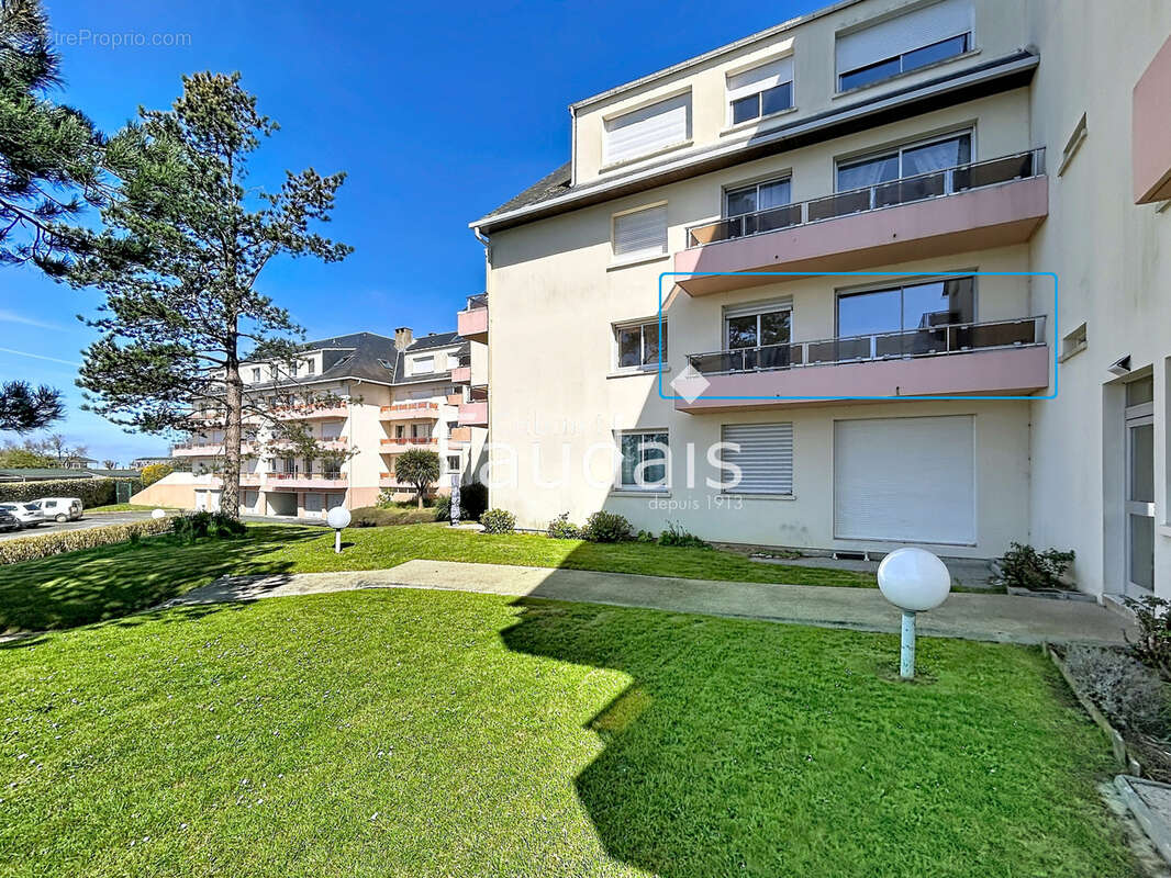 Appartement à GRANDCAMP-MAISY
