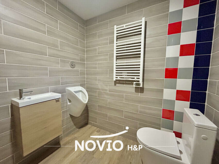 Maison à LENCLOITRE