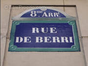 Appartement à PARIS-8E