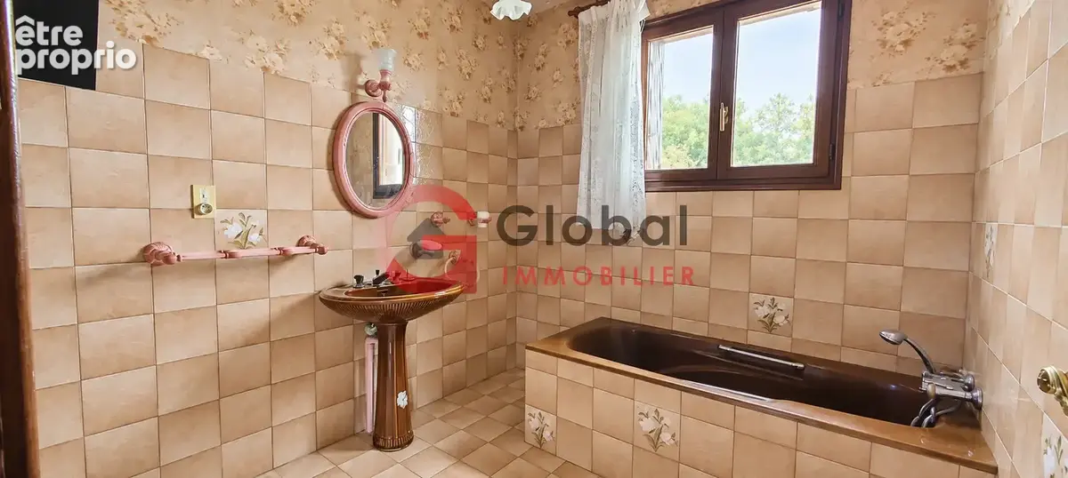 Sayat (63530). Maison de 130 m2 avec T1 indépendant. - photo 8