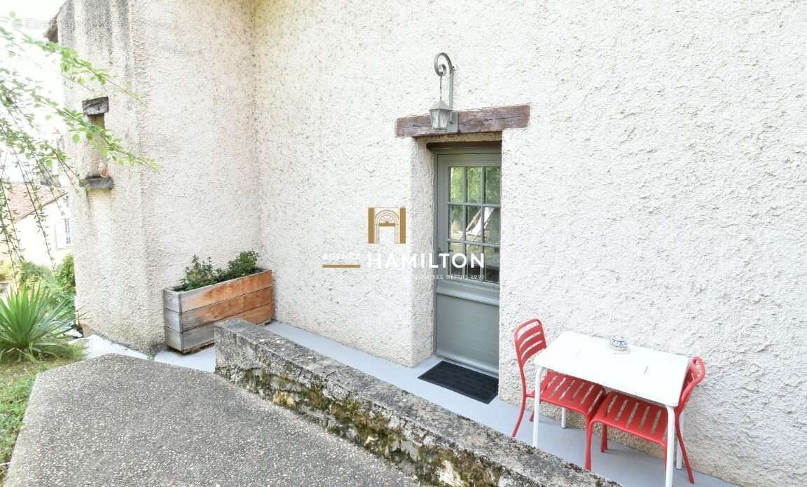 Boutique-atelier avec maison et jardin attenants et gite independant - photo 13