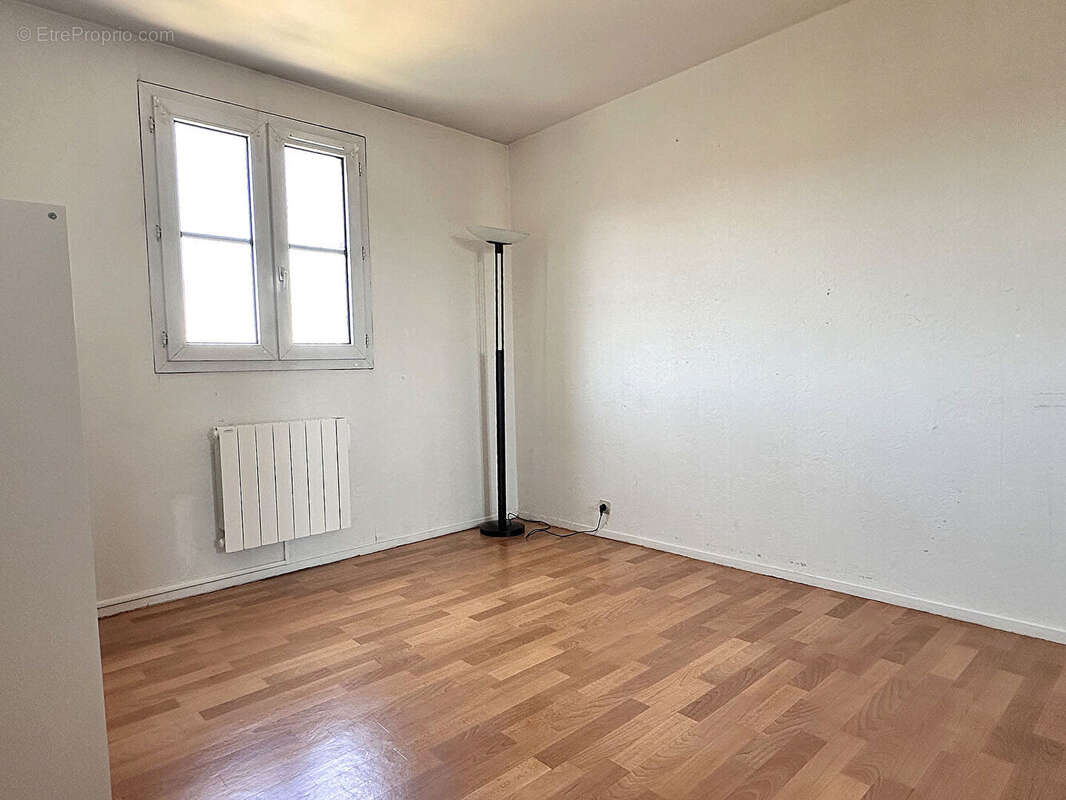 Appartement à MONTIGNY-LE-BRETONNEUX