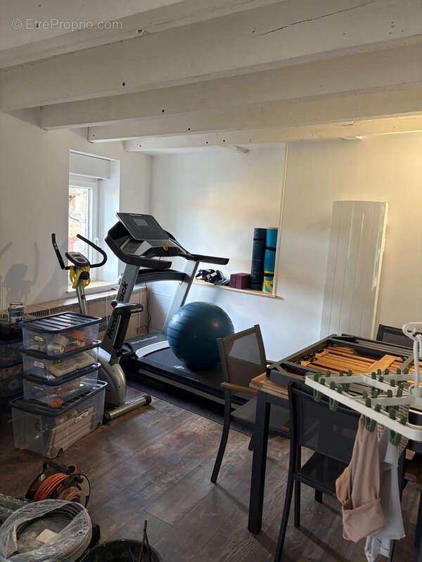 Maison à AMBRIERES-LES-VALLEES