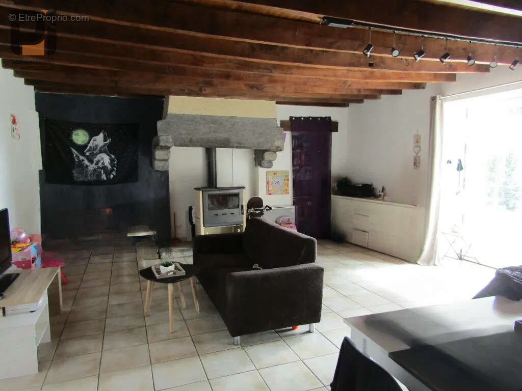 Maison à BRUC-SUR-AFF