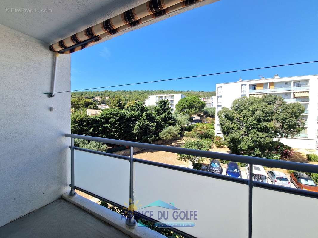 Type 2 avec beau balcon et cave - photo 3