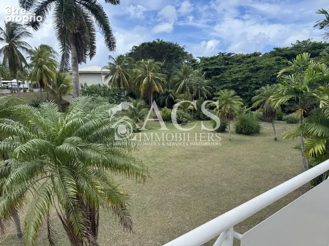 Appt T2  proche plage de l' Anse Mabouyas - photo 2