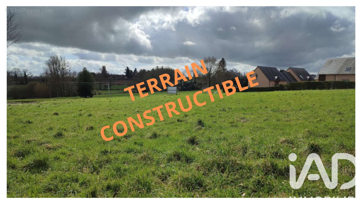 Terrain 1052 m² à Les Loges-Marchis  - photo 2