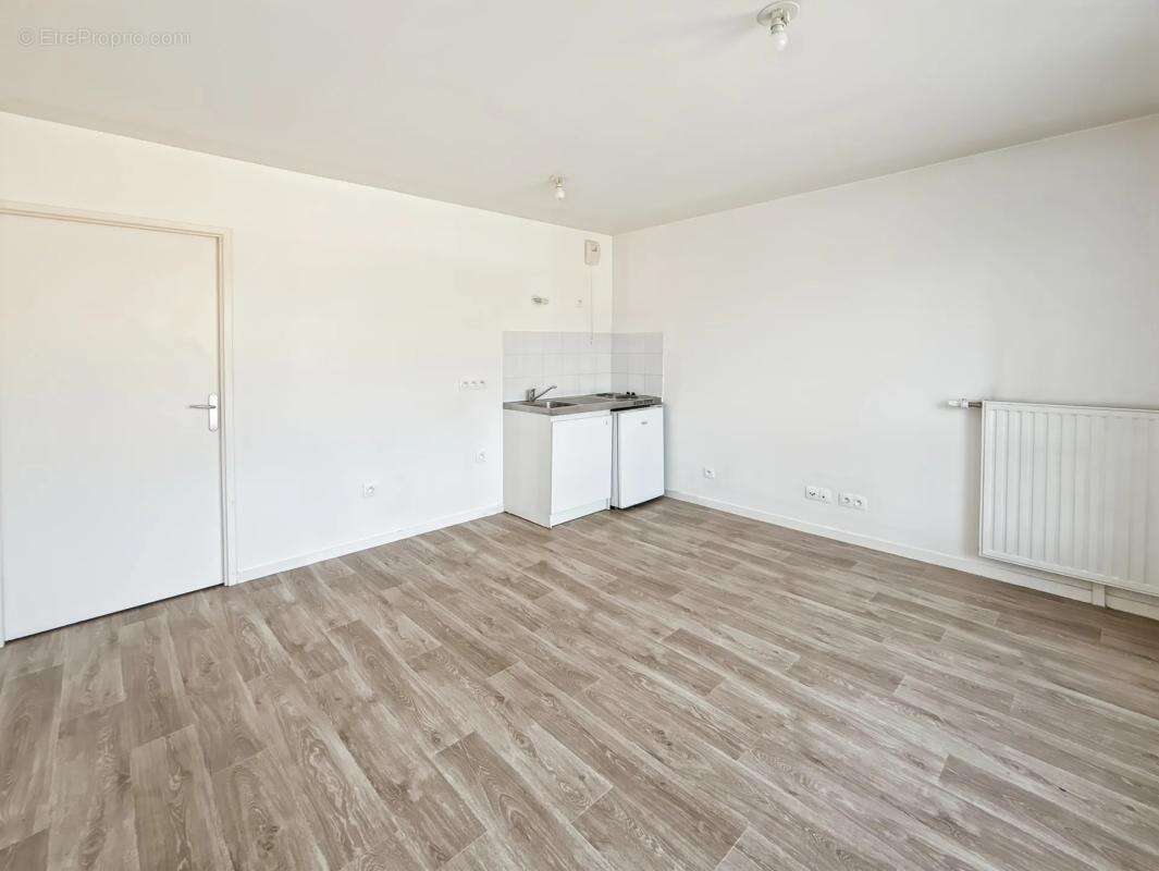 Appartement à CORBEIL-ESSONNES