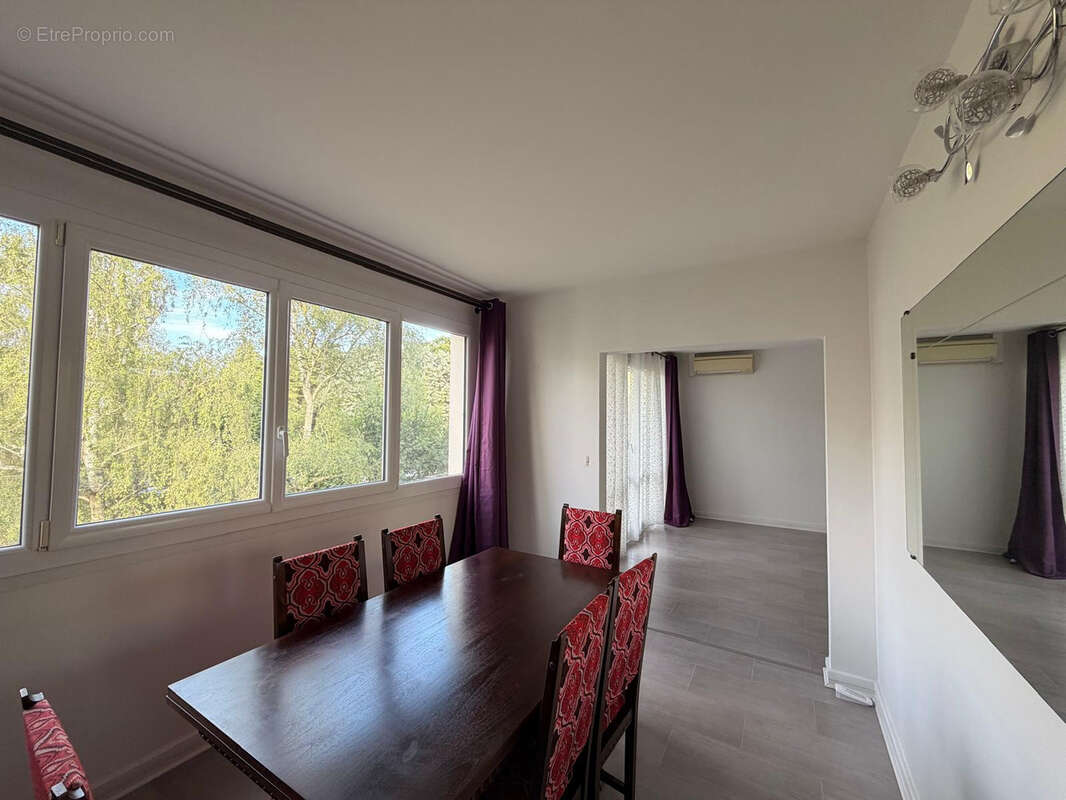 Tres beau quatre pieces refait a neuf - mennecy - - photo 12