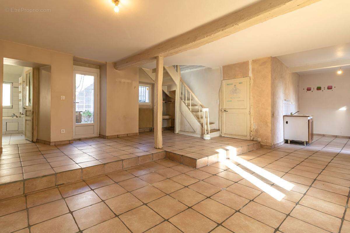 Maison Genouilly 6 pièce(s) 104 m2 - photo 2
