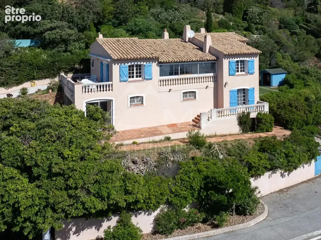 Photo Maison à La Seyne-Sur-Mer au prix de 1 360 000€