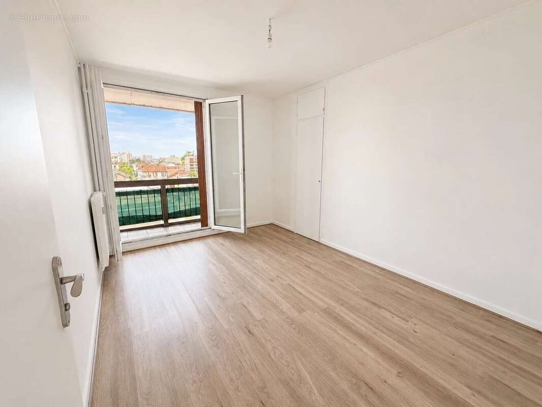 Appartement à ROMAINVILLE